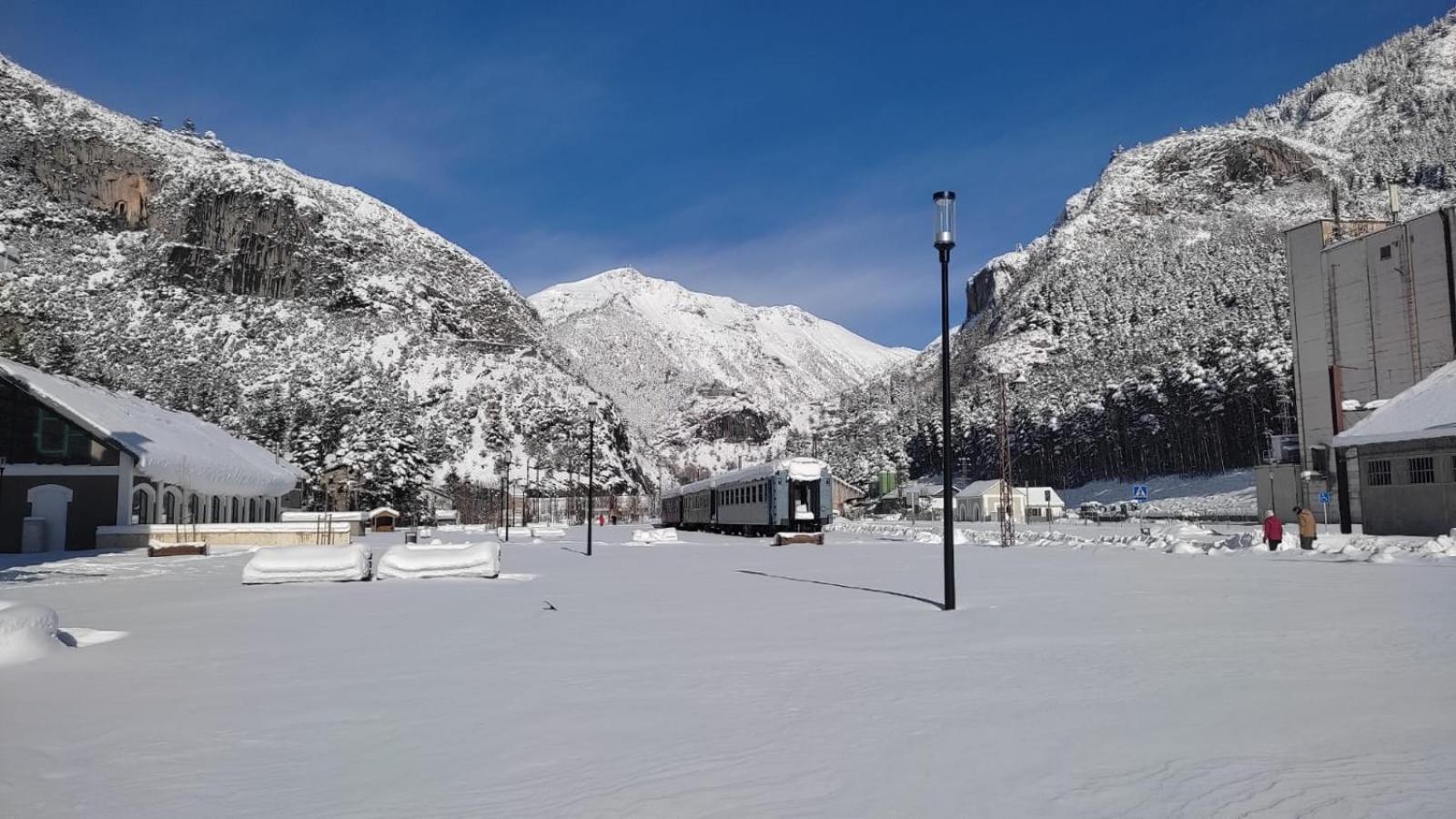 شقة Marraquita Avairent Canfranc Estacion المظهر الخارجي الصورة