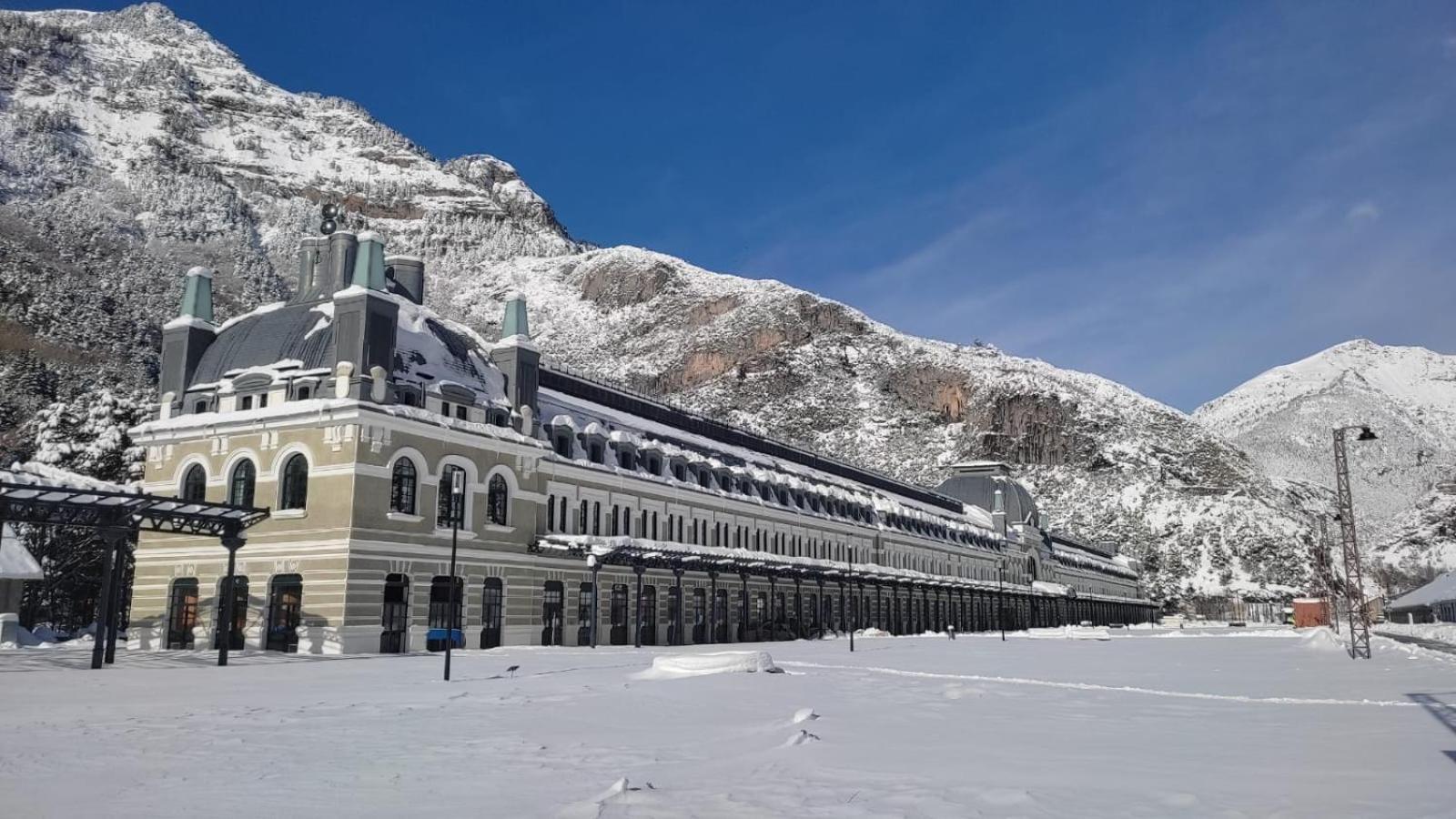 شقة Marraquita Avairent Canfranc Estacion المظهر الخارجي الصورة