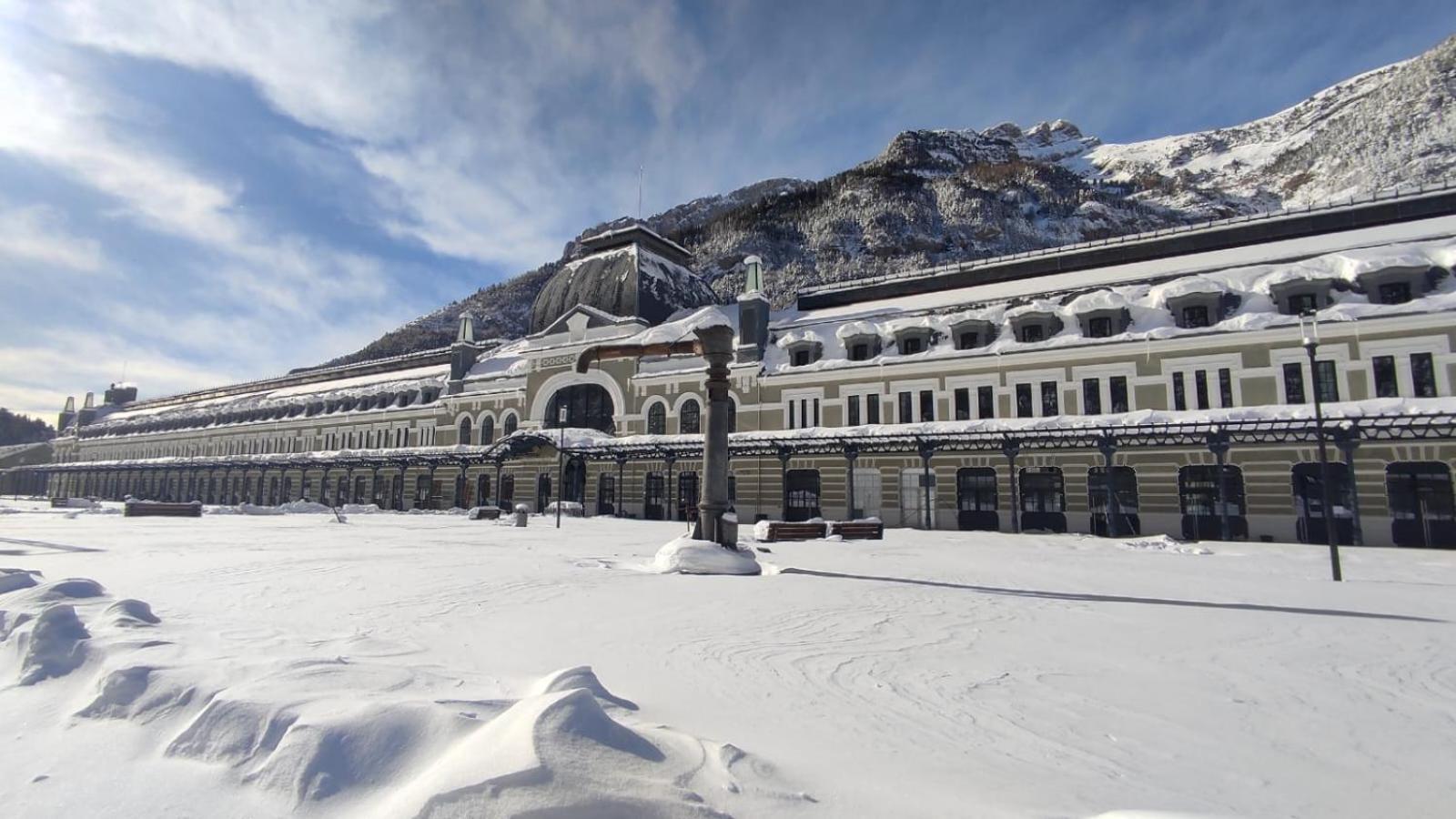 شقة Marraquita Avairent Canfranc Estacion المظهر الخارجي الصورة