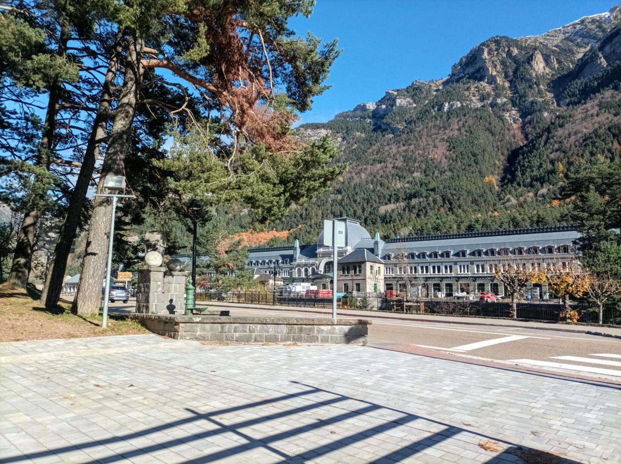 شقة Marraquita Avairent Canfranc Estacion المظهر الخارجي الصورة